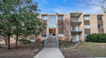 2910 KINGS CHAPEL RD #5, FALLS CHURCH, Virginia 22042, 2 Bedrooms Bedrooms, ,1 BathroomBathrooms,Residential,For sale,2910 KINGS CHAPEL RD #5,VAFX2281948 MLS # VAFX2281948