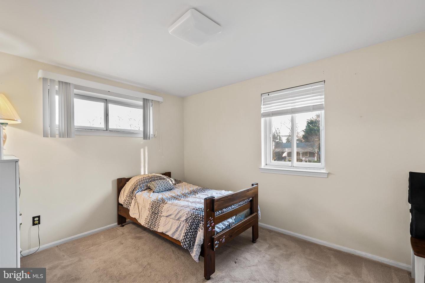 4914 WYCLIFF LN, FAIRFAX, Virginia 22032, 3 Bedrooms Bedrooms, ,2 BathroomsBathrooms,Residential,For sale,4914 WYCLIFF LN,VAFX2281988 MLS # VAFX2281988 4914 WYCLIFF LN, FAIRFAX, Virginia 22032, 3 Bedrooms Bedrooms, ,2 BathroomsBathrooms,Residential,For sale,4914 WYCLIFF LN,VAFX2281988 MLS # VAFX2281988