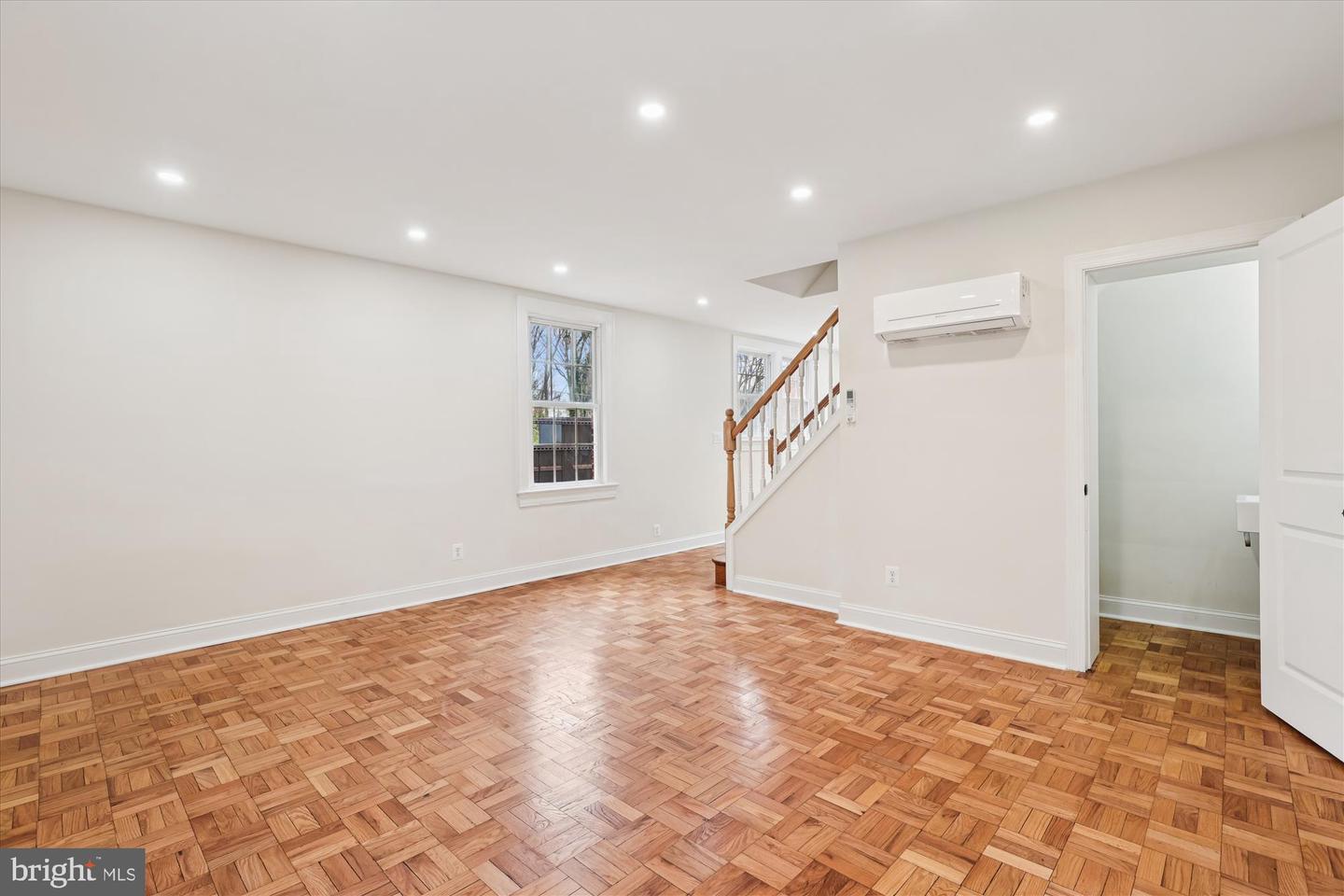 2600 16TH ST S #696, ARLINGTON, Virginia 22204, 2 Bedrooms Bedrooms, ,1 BathroomBathrooms,Residential,For sale,2600 16TH ST S #696,VAAR2066766 MLS # VAAR2066766 2600 16TH ST S #696, ARLINGTON, Virginia 22204, 2 Bedrooms Bedrooms, ,1 BathroomBathrooms,Residential,For sale,2600 16TH ST S #696,VAAR2066766 MLS # VAAR2066766