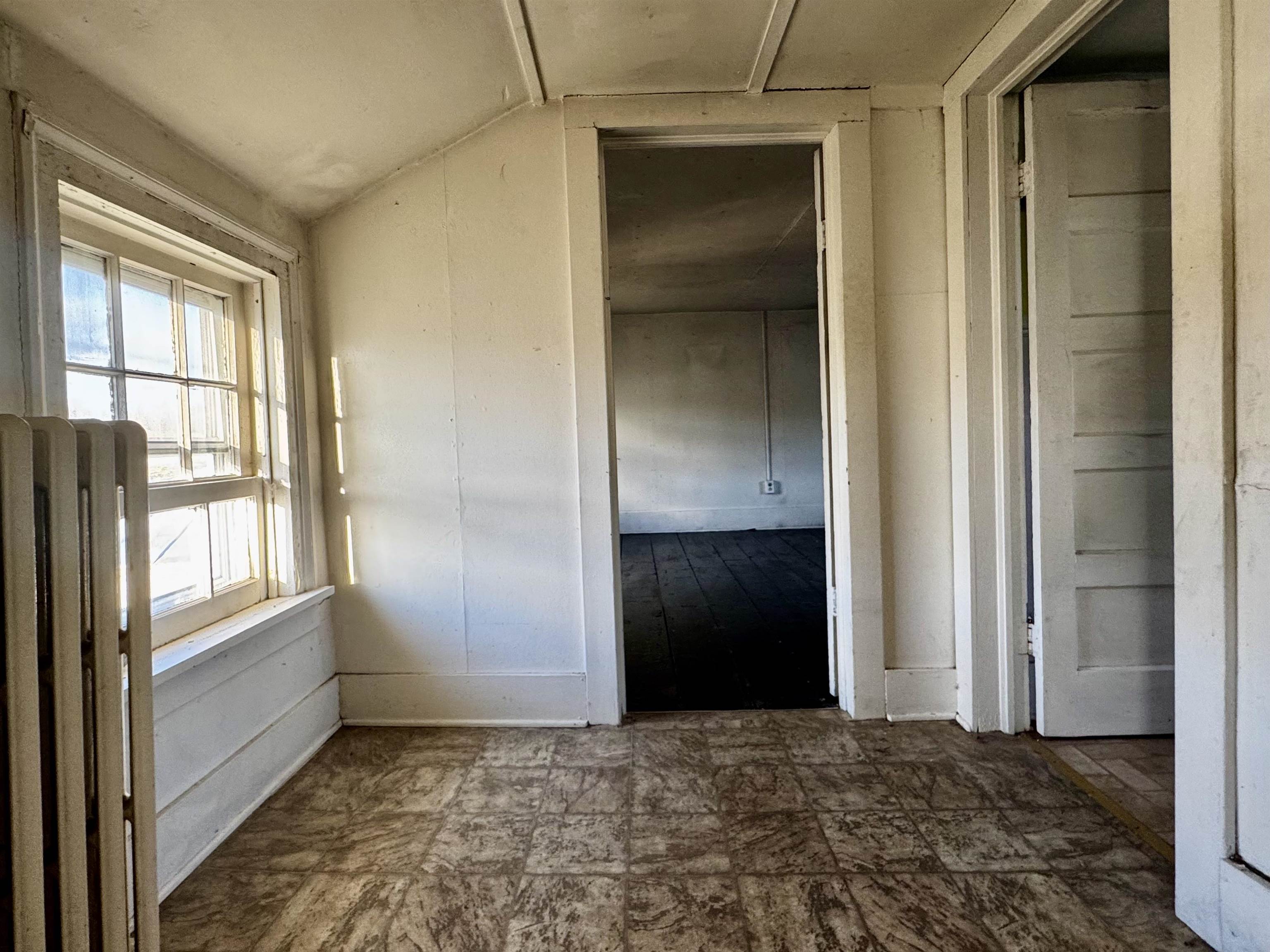 2002 MT CLINTON PIKE, ROCKINGHAM, Virginia 22802, 3 Bedrooms Bedrooms, ,1 BathroomBathrooms,Residential,2002 MT CLINTON PIKE,671805 MLS # 671805 2002 MT CLINTON PIKE, ROCKINGHAM, Virginia 22802, 3 Bedrooms Bedrooms, ,1 BathroomBathrooms,Residential,2002 MT CLINTON PIKE,671805 MLS # 671805