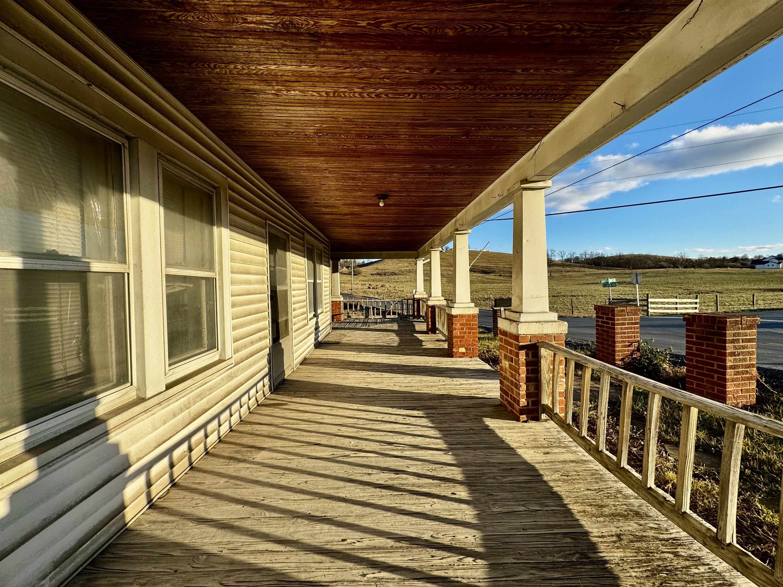 2002 MT CLINTON PIKE, ROCKINGHAM, Virginia 22802, 3 Bedrooms Bedrooms, ,1 BathroomBathrooms,Residential,2002 MT CLINTON PIKE,671805 MLS # 671805 2002 MT CLINTON PIKE, ROCKINGHAM, Virginia 22802, 3 Bedrooms Bedrooms, ,1 BathroomBathrooms,Residential,2002 MT CLINTON PIKE,671805 MLS # 671805