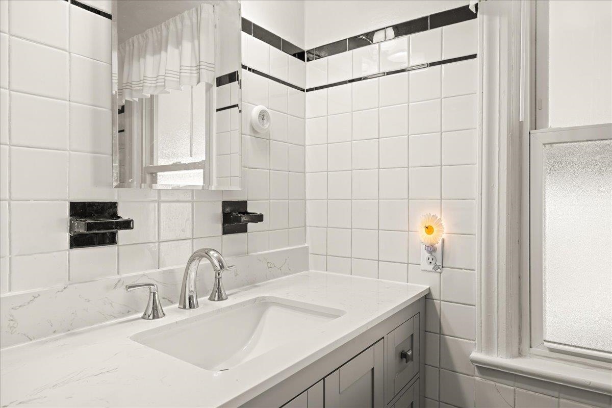 1439 BLUESTONE ST, HARRISONBURG, Virginia 22801, 3 Bedrooms Bedrooms, ,1 BathroomBathrooms,Residential,1439 BLUESTONE ST,671807 MLS # 671807 1439 BLUESTONE ST, HARRISONBURG, Virginia 22801, 3 Bedrooms Bedrooms, ,1 BathroomBathrooms,Residential,1439 BLUESTONE ST,671807 MLS # 671807