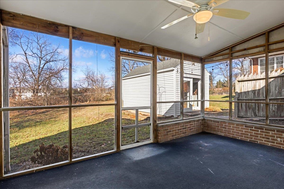 1439 BLUESTONE ST, HARRISONBURG, Virginia 22801, 3 Bedrooms Bedrooms, ,1 BathroomBathrooms,Residential,1439 BLUESTONE ST,671807 MLS # 671807 1439 BLUESTONE ST, HARRISONBURG, Virginia 22801, 3 Bedrooms Bedrooms, ,1 BathroomBathrooms,Residential,1439 BLUESTONE ST,671807 MLS # 671807