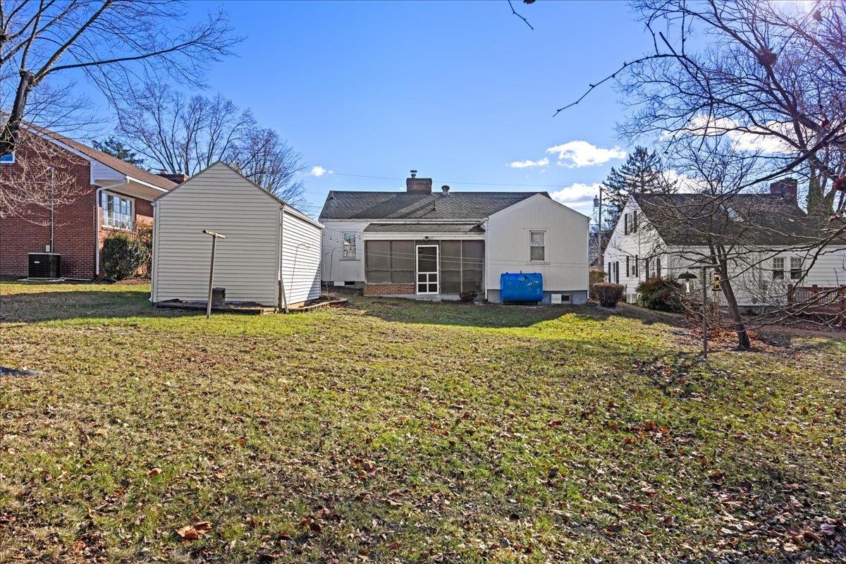 1439 BLUESTONE ST, HARRISONBURG, Virginia 22801, 3 Bedrooms Bedrooms, ,1 BathroomBathrooms,Residential,1439 BLUESTONE ST,671807 MLS # 671807 1439 BLUESTONE ST, HARRISONBURG, Virginia 22801, 3 Bedrooms Bedrooms, ,1 BathroomBathrooms,Residential,1439 BLUESTONE ST,671807 MLS # 671807