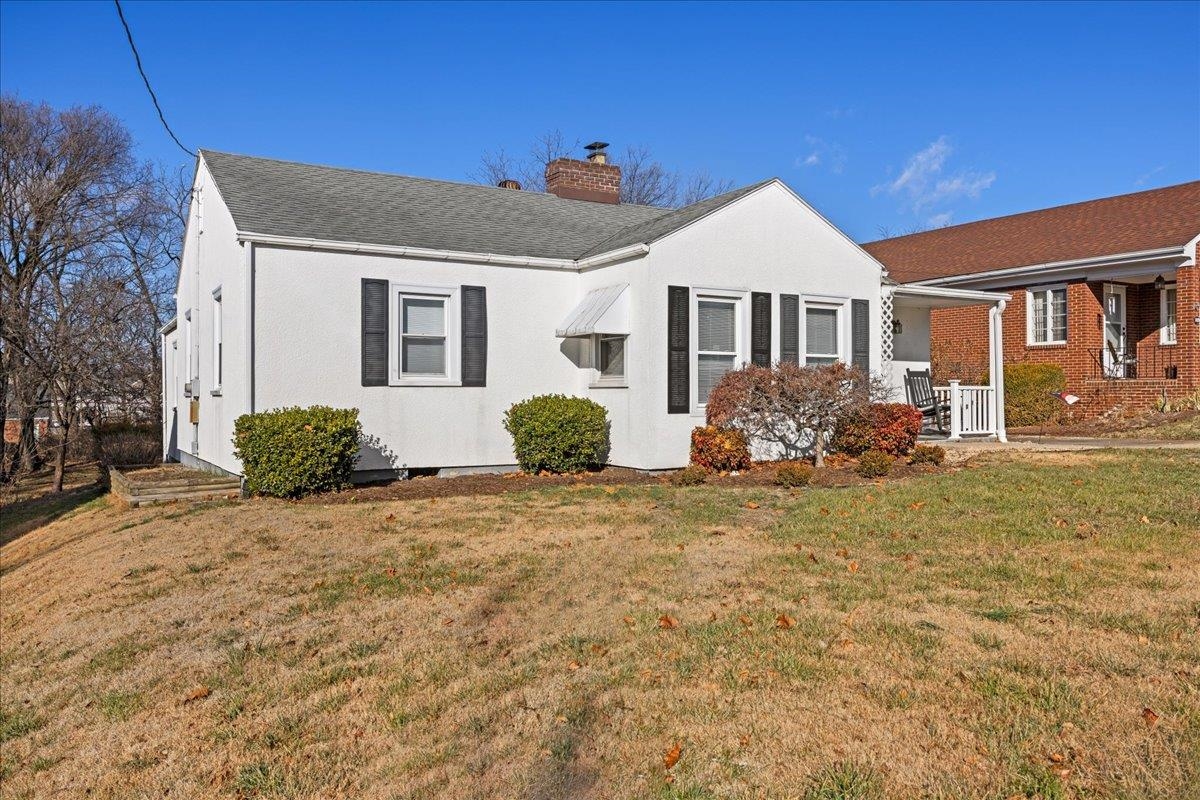 1439 BLUESTONE ST, HARRISONBURG, Virginia 22801, 3 Bedrooms Bedrooms, ,1 BathroomBathrooms,Residential,1439 BLUESTONE ST,671807 MLS # 671807 1439 BLUESTONE ST, HARRISONBURG, Virginia 22801, 3 Bedrooms Bedrooms, ,1 BathroomBathrooms,Residential,1439 BLUESTONE ST,671807 MLS # 671807