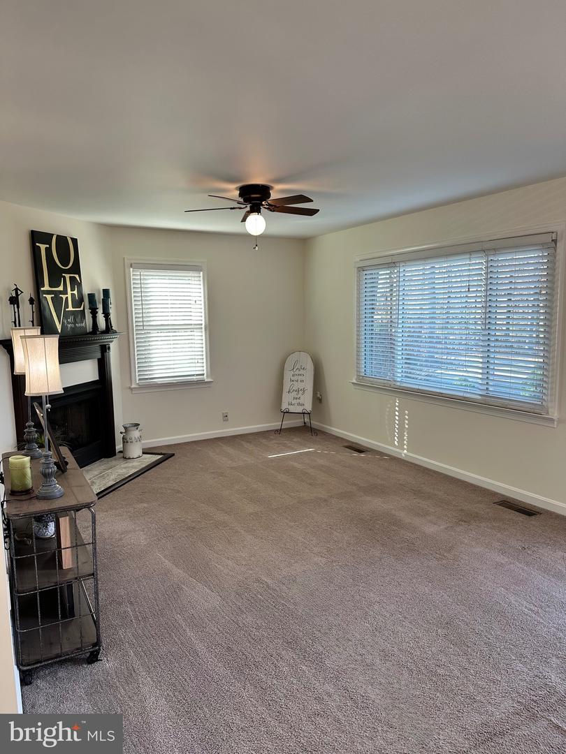 5527 SMITH STATION RD, FREDERICKSBURG, Virginia 22407, 3 Bedrooms Bedrooms, 7 Rooms Rooms,2 BathroomsBathrooms,Residential,For sale,5527 SMITH STATION RD,VASP2037756 MLS # VASP2037756 5527 SMITH STATION RD, FREDERICKSBURG, Virginia 22407, 3 Bedrooms Bedrooms, 7 Rooms Rooms,2 BathroomsBathrooms,Residential,For sale,5527 SMITH STATION RD,VASP2037756 MLS # VASP2037756