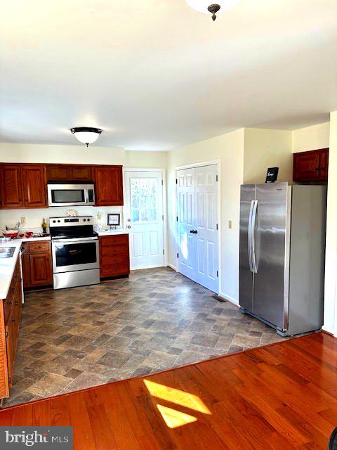 5527 SMITH STATION RD, FREDERICKSBURG, Virginia 22407, 3 Bedrooms Bedrooms, 7 Rooms Rooms,2 BathroomsBathrooms,Residential,For sale,5527 SMITH STATION RD,VASP2037756 MLS # VASP2037756 5527 SMITH STATION RD, FREDERICKSBURG, Virginia 22407, 3 Bedrooms Bedrooms, 7 Rooms Rooms,2 BathroomsBathrooms,Residential,For sale,5527 SMITH STATION RD,VASP2037756 MLS # VASP2037756