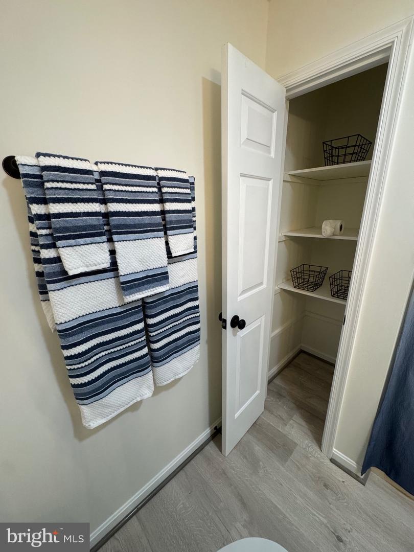 5527 SMITH STATION RD, FREDERICKSBURG, Virginia 22407, 3 Bedrooms Bedrooms, 7 Rooms Rooms,2 BathroomsBathrooms,Residential,For sale,5527 SMITH STATION RD,VASP2037756 MLS # VASP2037756 5527 SMITH STATION RD, FREDERICKSBURG, Virginia 22407, 3 Bedrooms Bedrooms, 7 Rooms Rooms,2 BathroomsBathrooms,Residential,For sale,5527 SMITH STATION RD,VASP2037756 MLS # VASP2037756