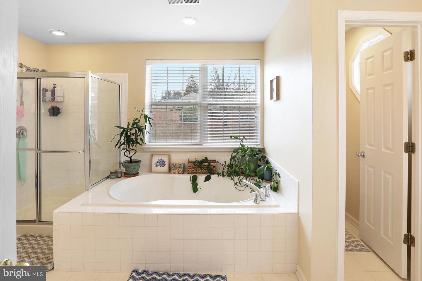 17239 GREENWOOD DR, ROUND HILL, Virginia 20141, 4 Bedrooms Bedrooms, ,2 BathroomsBathrooms,Residential,For sale,17239 GREENWOOD DR,VALO2111886 MLS # VALO2111886 17239 GREENWOOD DR, ROUND HILL, Virginia 20141, 4 Bedrooms Bedrooms, ,2 BathroomsBathrooms,Residential,For sale,17239 GREENWOOD DR,VALO2111886 MLS # VALO2111886