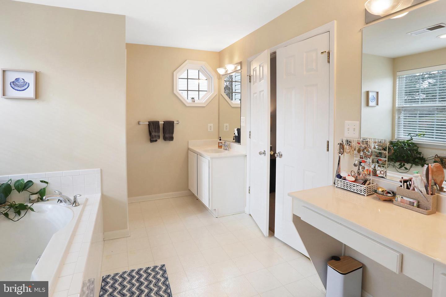 17239 GREENWOOD DR, ROUND HILL, Virginia 20141, 4 Bedrooms Bedrooms, ,2 BathroomsBathrooms,Residential,For sale,17239 GREENWOOD DR,VALO2111886 MLS # VALO2111886 17239 GREENWOOD DR, ROUND HILL, Virginia 20141, 4 Bedrooms Bedrooms, ,2 BathroomsBathrooms,Residential,For sale,17239 GREENWOOD DR,VALO2111886 MLS # VALO2111886