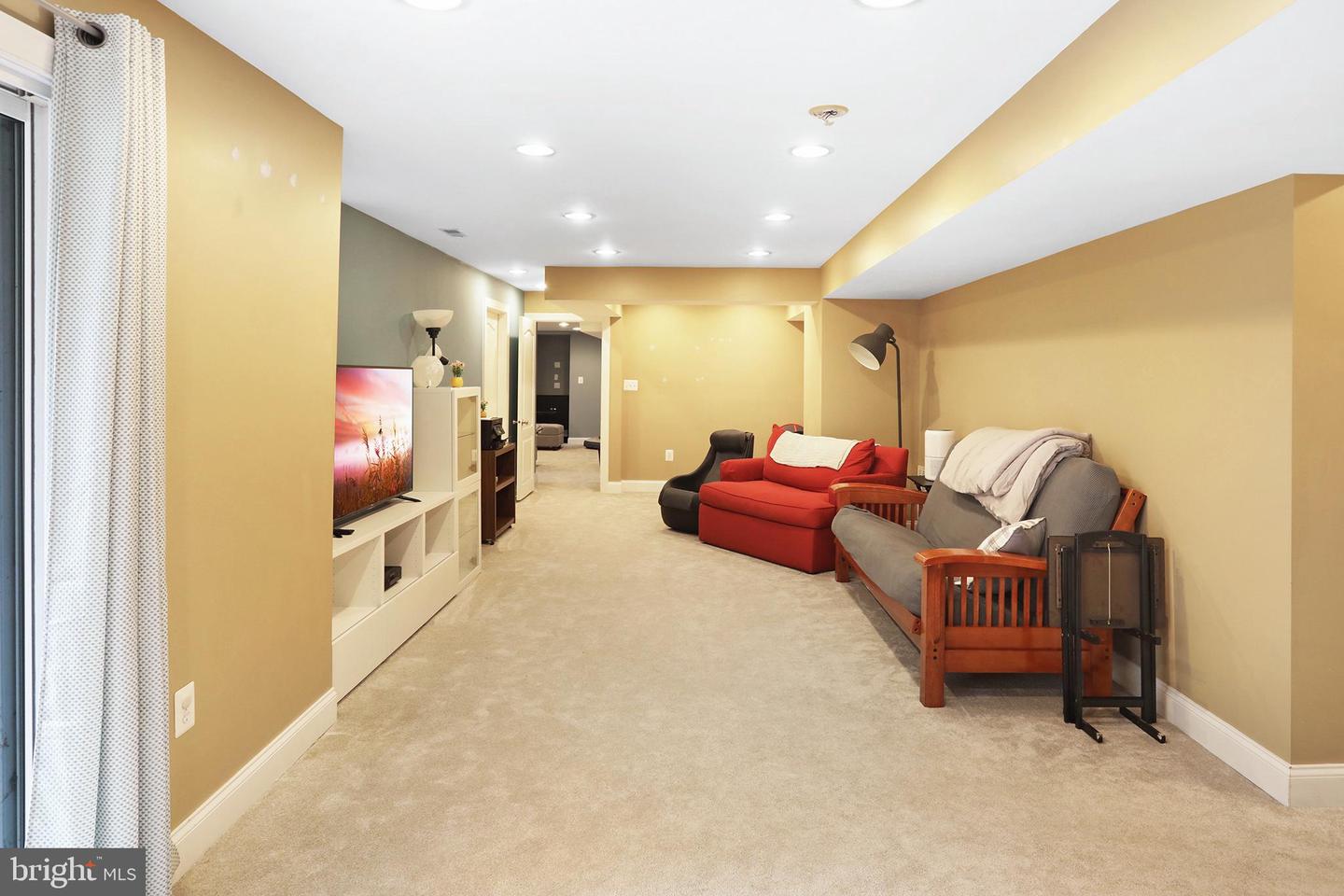 17239 GREENWOOD DR, ROUND HILL, Virginia 20141, 4 Bedrooms Bedrooms, ,2 BathroomsBathrooms,Residential,For sale,17239 GREENWOOD DR,VALO2111886 MLS # VALO2111886 17239 GREENWOOD DR, ROUND HILL, Virginia 20141, 4 Bedrooms Bedrooms, ,2 BathroomsBathrooms,Residential,For sale,17239 GREENWOOD DR,VALO2111886 MLS # VALO2111886