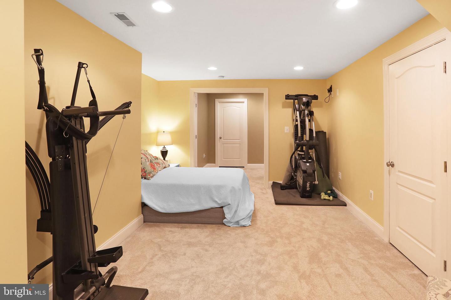 17239 GREENWOOD DR, ROUND HILL, Virginia 20141, 4 Bedrooms Bedrooms, ,2 BathroomsBathrooms,Residential,For sale,17239 GREENWOOD DR,VALO2111886 MLS # VALO2111886 17239 GREENWOOD DR, ROUND HILL, Virginia 20141, 4 Bedrooms Bedrooms, ,2 BathroomsBathrooms,Residential,For sale,17239 GREENWOOD DR,VALO2111886 MLS # VALO2111886