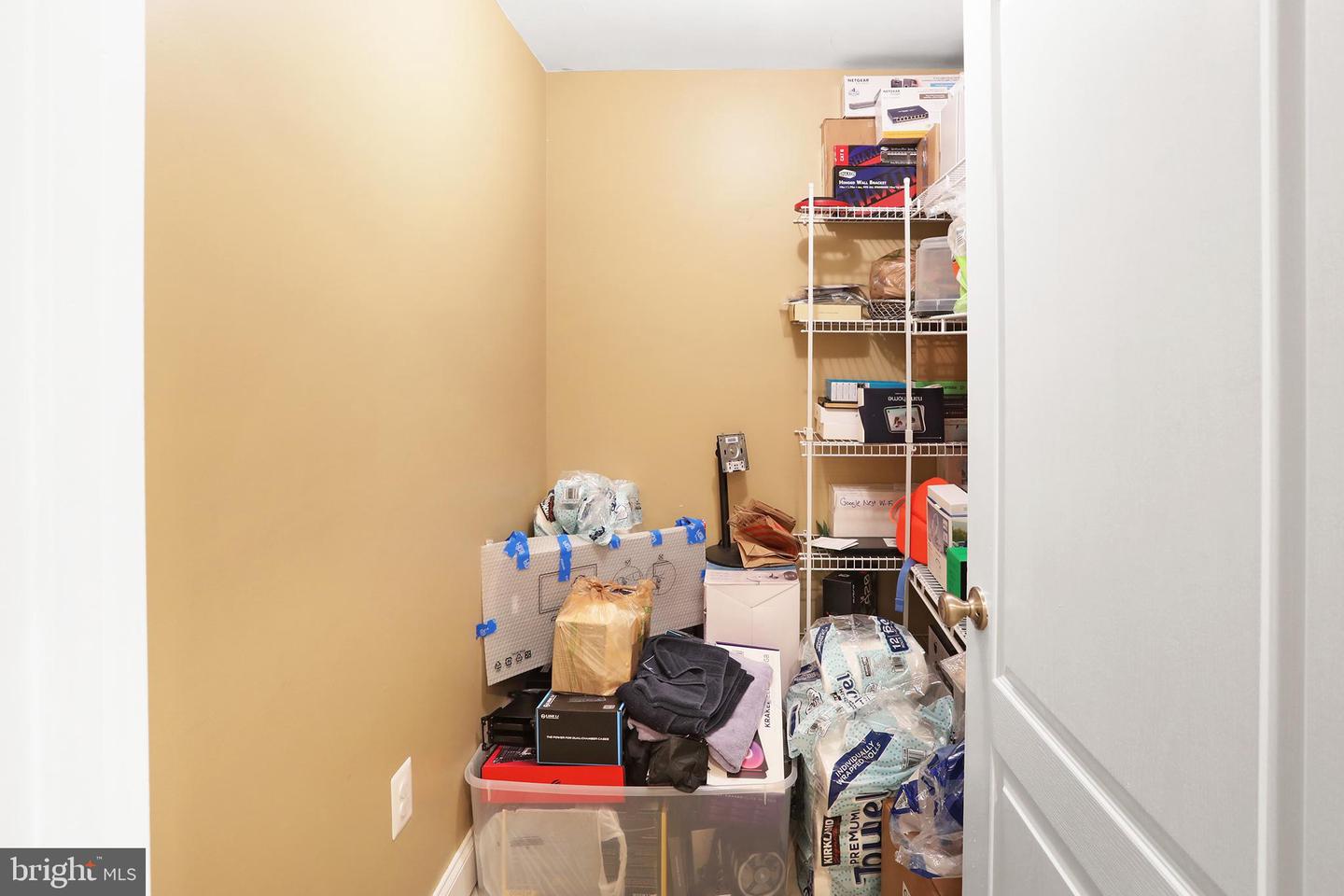 17239 GREENWOOD DR, ROUND HILL, Virginia 20141, 4 Bedrooms Bedrooms, ,2 BathroomsBathrooms,Residential,For sale,17239 GREENWOOD DR,VALO2111886 MLS # VALO2111886 17239 GREENWOOD DR, ROUND HILL, Virginia 20141, 4 Bedrooms Bedrooms, ,2 BathroomsBathrooms,Residential,For sale,17239 GREENWOOD DR,VALO2111886 MLS # VALO2111886