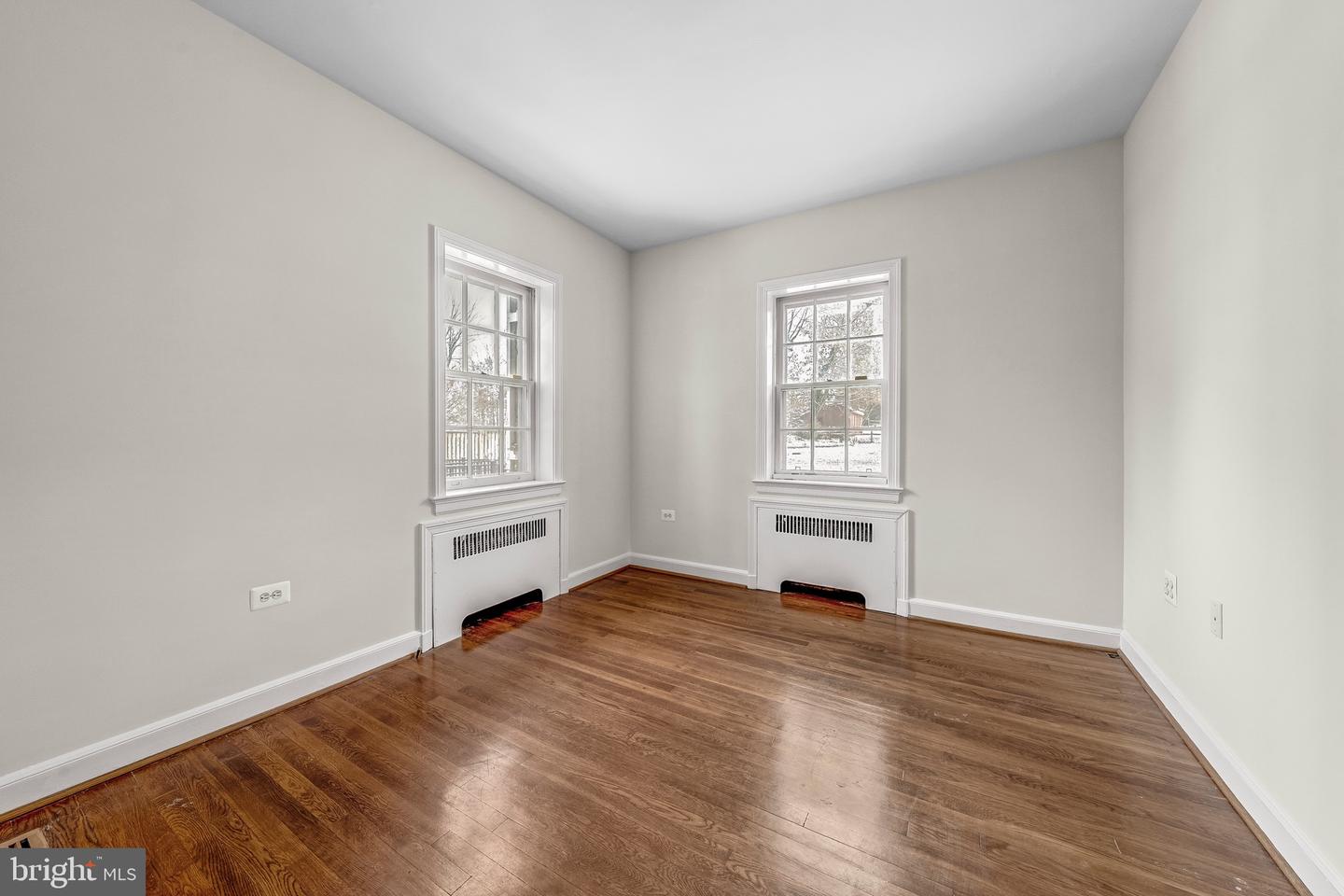 220 S 32ND ST, PURCELLVILLE, Virginia 20132, 3 Bedrooms Bedrooms, ,2 BathroomsBathrooms,Residential,For sale,220 S 32ND ST,VALO2112154 MLS # VALO2112154 220 S 32ND ST, PURCELLVILLE, Virginia 20132, 3 Bedrooms Bedrooms, ,2 BathroomsBathrooms,Residential,For sale,220 S 32ND ST,VALO2112154 MLS # VALO2112154