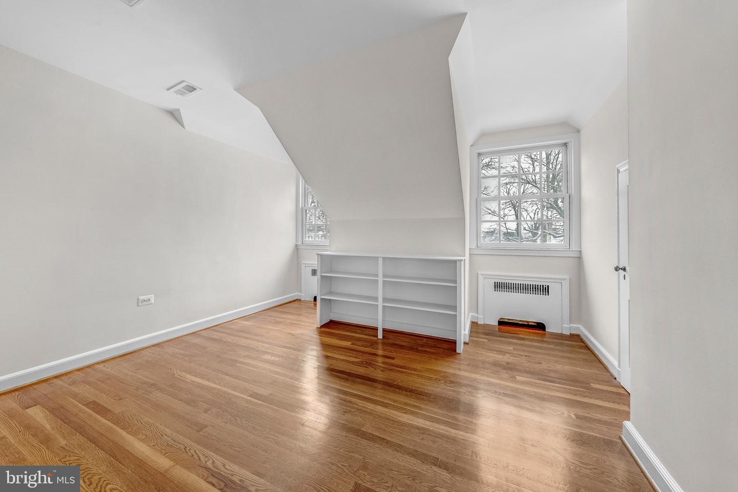 220 S 32ND ST, PURCELLVILLE, Virginia 20132, 3 Bedrooms Bedrooms, ,2 BathroomsBathrooms,Residential,For sale,220 S 32ND ST,VALO2112154 MLS # VALO2112154 220 S 32ND ST, PURCELLVILLE, Virginia 20132, 3 Bedrooms Bedrooms, ,2 BathroomsBathrooms,Residential,For sale,220 S 32ND ST,VALO2112154 MLS # VALO2112154