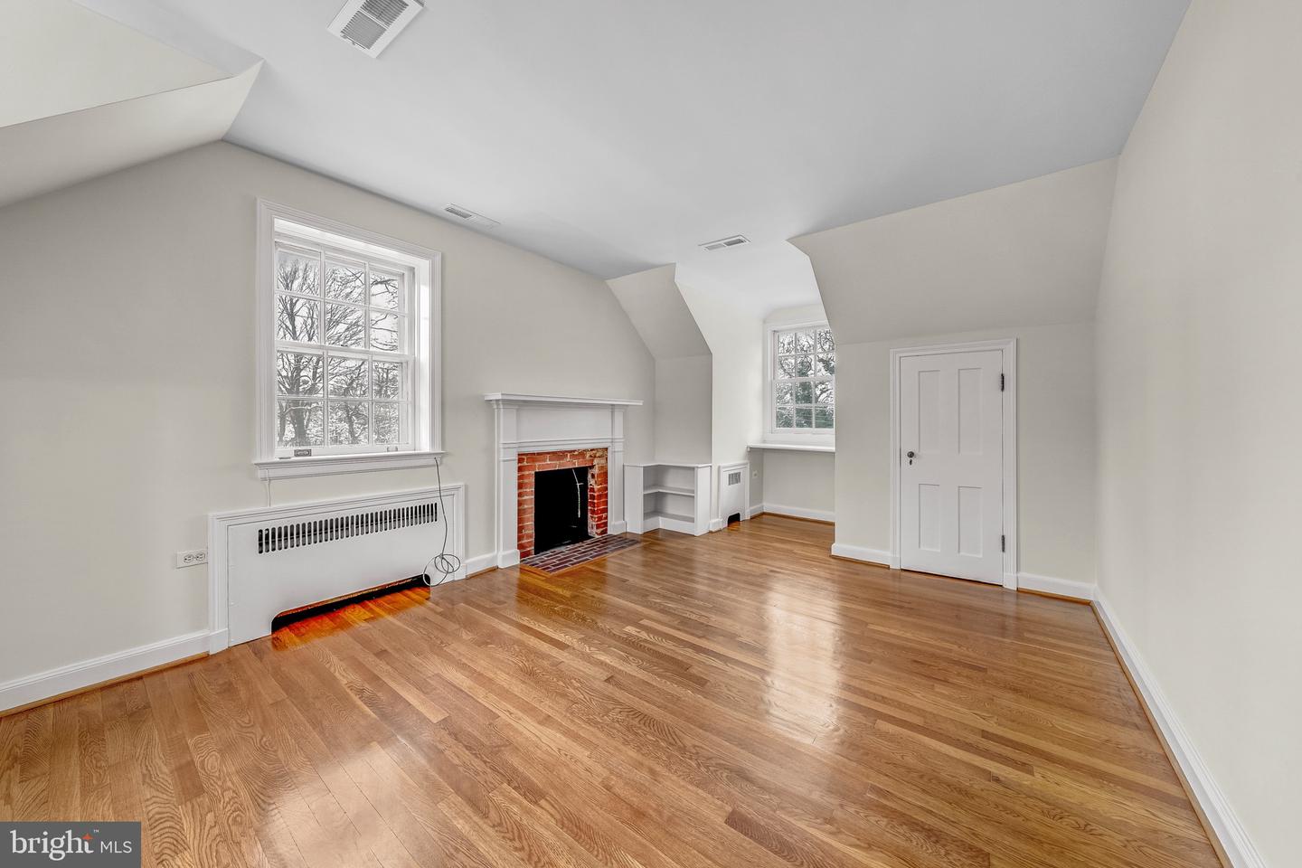 220 S 32ND ST, PURCELLVILLE, Virginia 20132, 3 Bedrooms Bedrooms, ,2 BathroomsBathrooms,Residential,For sale,220 S 32ND ST,VALO2112154 MLS # VALO2112154 220 S 32ND ST, PURCELLVILLE, Virginia 20132, 3 Bedrooms Bedrooms, ,2 BathroomsBathrooms,Residential,For sale,220 S 32ND ST,VALO2112154 MLS # VALO2112154