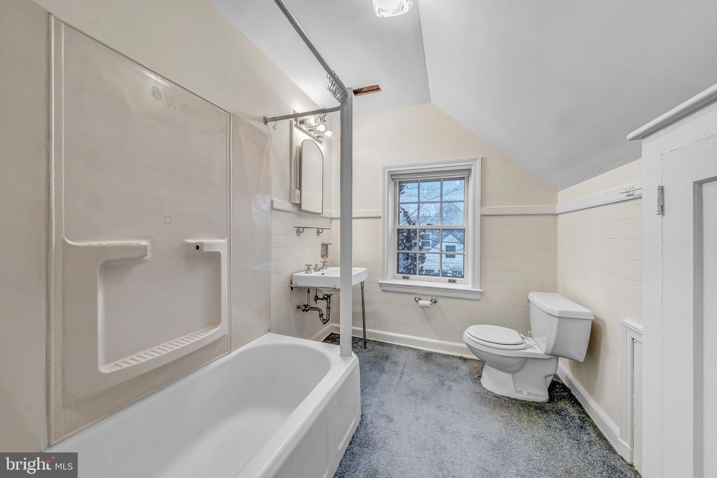 220 S 32ND ST, PURCELLVILLE, Virginia 20132, 3 Bedrooms Bedrooms, ,2 BathroomsBathrooms,Residential,For sale,220 S 32ND ST,VALO2112154 MLS # VALO2112154 220 S 32ND ST, PURCELLVILLE, Virginia 20132, 3 Bedrooms Bedrooms, ,2 BathroomsBathrooms,Residential,For sale,220 S 32ND ST,VALO2112154 MLS # VALO2112154