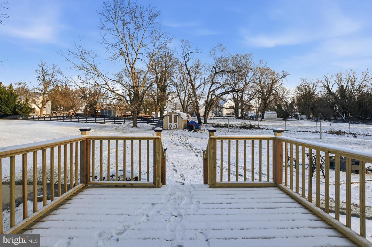 25-A S BERLIN PIKE, LOVETTSVILLE, Virginia 20180, 2 Bedrooms Bedrooms, ,3 BathroomsBathrooms,Residential,For sale,25-A S BERLIN PIKE,VALO2112288 MLS # VALO2112288