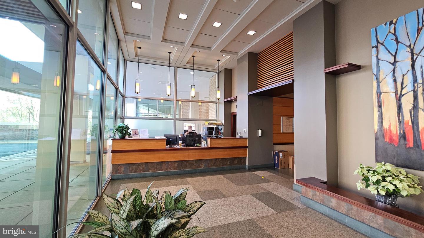 4600 S FOUR MILE RUN DR #207, ARLINGTON, Virginia 22204, 1 Bedroom Bedrooms, 5 Rooms Rooms,1 BathroomBathrooms,Residential,For sale,4600 S FOUR MILE RUN DR #207,VAAR2066872 MLS # VAAR2066872 4600 S FOUR MILE RUN DR #207, ARLINGTON, Virginia 22204, 1 Bedroom Bedrooms, 5 Rooms Rooms,1 BathroomBathrooms,Residential,For sale,4600 S FOUR MILE RUN DR #207,VAAR2066872 MLS # VAAR2066872