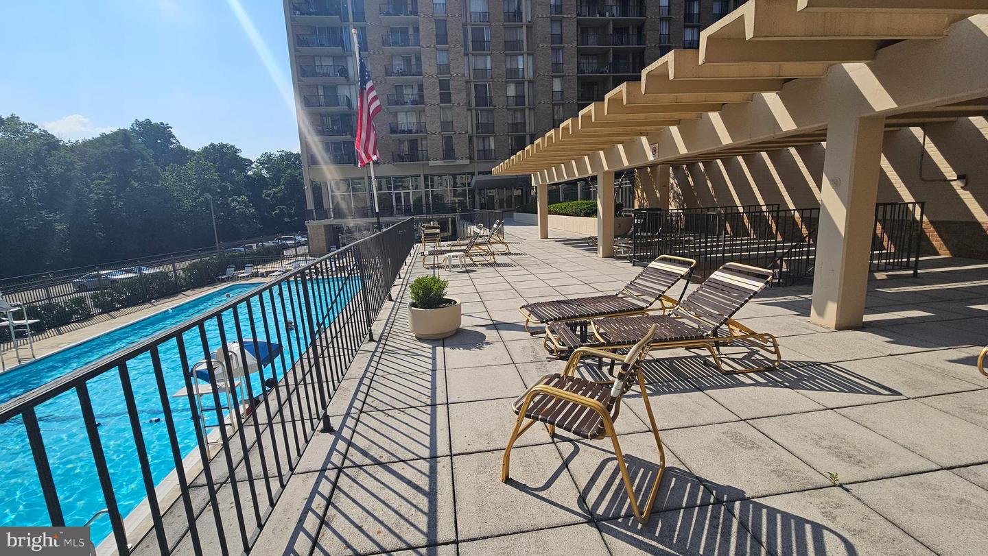 4600 S FOUR MILE RUN DR #207, ARLINGTON, Virginia 22204, 1 Bedroom Bedrooms, 5 Rooms Rooms,1 BathroomBathrooms,Residential,For sale,4600 S FOUR MILE RUN DR #207,VAAR2066872 MLS # VAAR2066872 4600 S FOUR MILE RUN DR #207, ARLINGTON, Virginia 22204, 1 Bedroom Bedrooms, 5 Rooms Rooms,1 BathroomBathrooms,Residential,For sale,4600 S FOUR MILE RUN DR #207,VAAR2066872 MLS # VAAR2066872