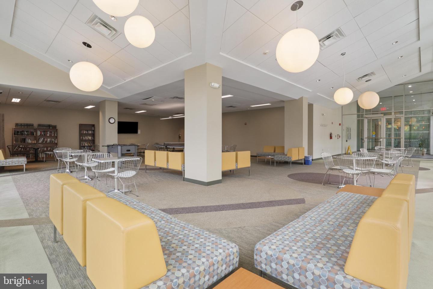 4600 S FOUR MILE RUN DR #207, ARLINGTON, Virginia 22204, 1 Bedroom Bedrooms, 5 Rooms Rooms,1 BathroomBathrooms,Residential,For sale,4600 S FOUR MILE RUN DR #207,VAAR2066872 MLS # VAAR2066872 4600 S FOUR MILE RUN DR #207, ARLINGTON, Virginia 22204, 1 Bedroom Bedrooms, 5 Rooms Rooms,1 BathroomBathrooms,Residential,For sale,4600 S FOUR MILE RUN DR #207,VAAR2066872 MLS # VAAR2066872