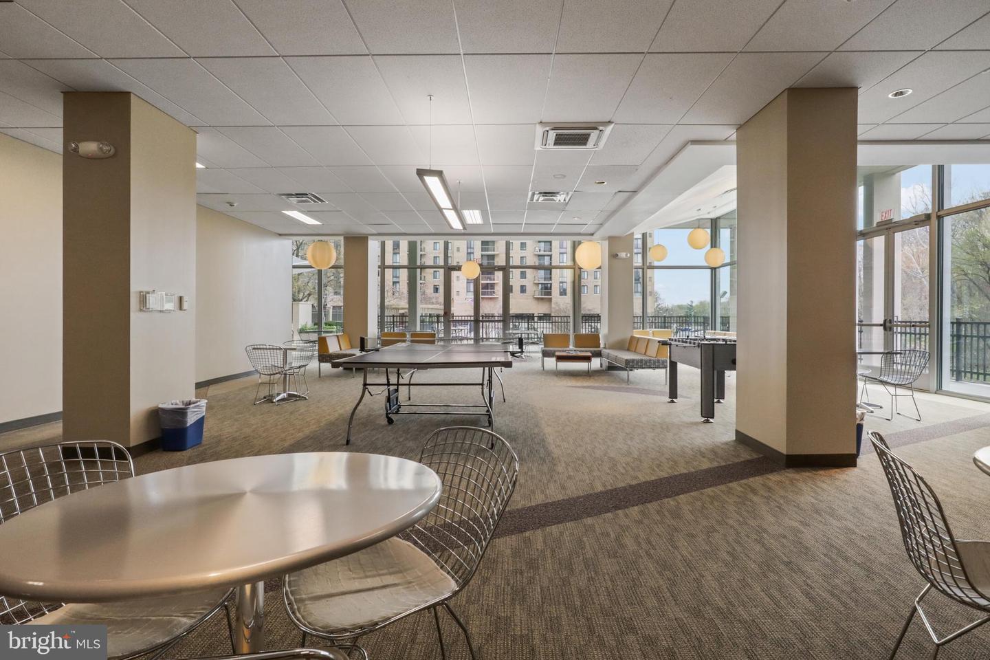 4600 S FOUR MILE RUN DR #207, ARLINGTON, Virginia 22204, 1 Bedroom Bedrooms, 5 Rooms Rooms,1 BathroomBathrooms,Residential,For sale,4600 S FOUR MILE RUN DR #207,VAAR2066872 MLS # VAAR2066872 4600 S FOUR MILE RUN DR #207, ARLINGTON, Virginia 22204, 1 Bedroom Bedrooms, 5 Rooms Rooms,1 BathroomBathrooms,Residential,For sale,4600 S FOUR MILE RUN DR #207,VAAR2066872 MLS # VAAR2066872