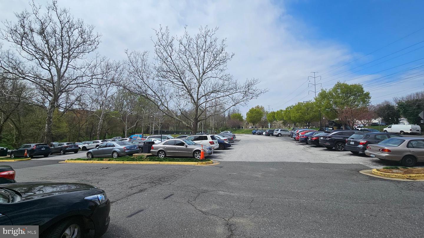 4600 S FOUR MILE RUN DR #207, ARLINGTON, Virginia 22204, 1 Bedroom Bedrooms, 5 Rooms Rooms,1 BathroomBathrooms,Residential,For sale,4600 S FOUR MILE RUN DR #207,VAAR2066872 MLS # VAAR2066872 4600 S FOUR MILE RUN DR #207, ARLINGTON, Virginia 22204, 1 Bedroom Bedrooms, 5 Rooms Rooms,1 BathroomBathrooms,Residential,For sale,4600 S FOUR MILE RUN DR #207,VAAR2066872 MLS # VAAR2066872