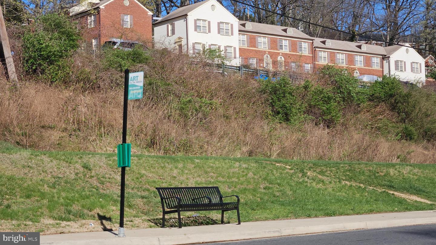 4600 S FOUR MILE RUN DR #207, ARLINGTON, Virginia 22204, 1 Bedroom Bedrooms, 5 Rooms Rooms,1 BathroomBathrooms,Residential,For sale,4600 S FOUR MILE RUN DR #207,VAAR2066872 MLS # VAAR2066872 4600 S FOUR MILE RUN DR #207, ARLINGTON, Virginia 22204, 1 Bedroom Bedrooms, 5 Rooms Rooms,1 BathroomBathrooms,Residential,For sale,4600 S FOUR MILE RUN DR #207,VAAR2066872 MLS # VAAR2066872