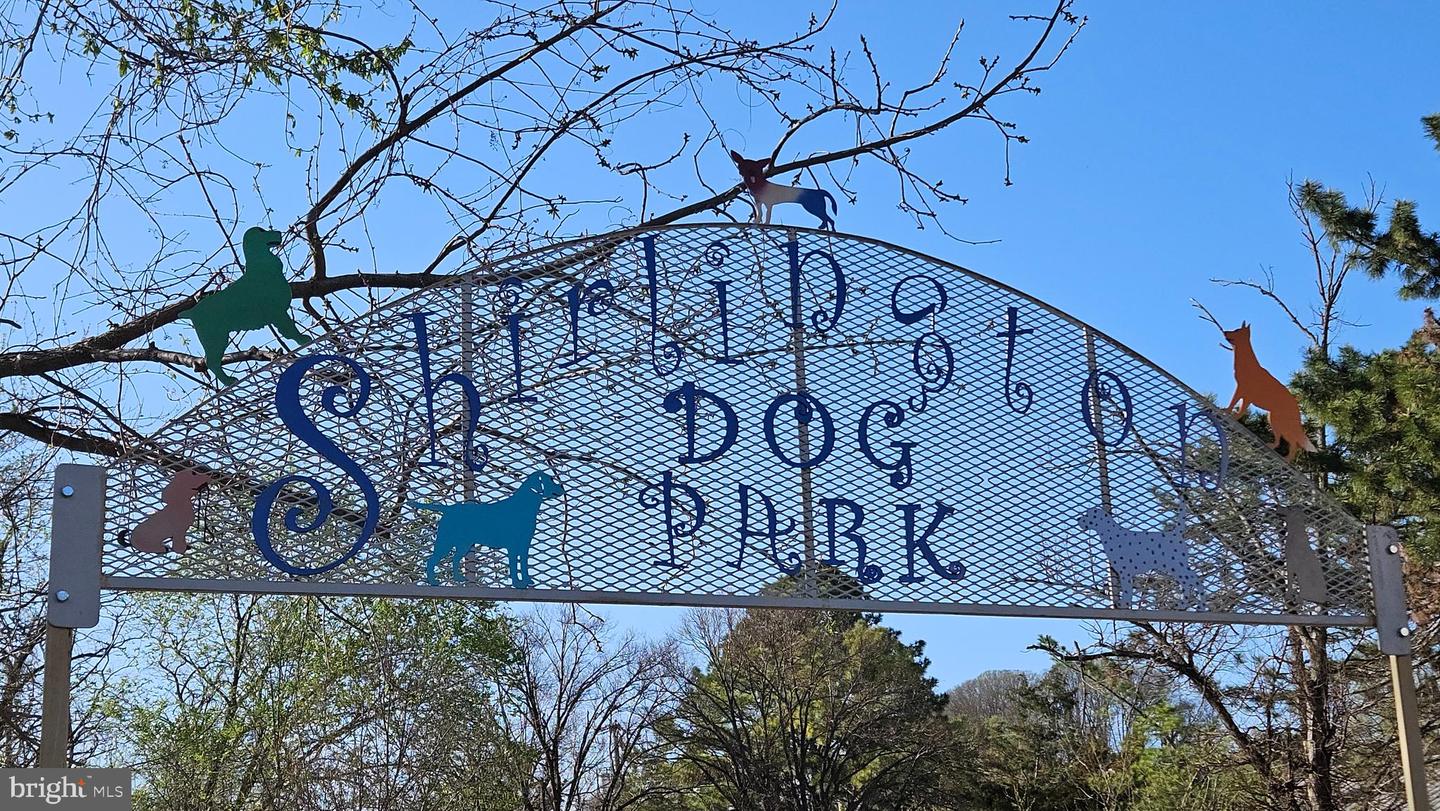 4600 S FOUR MILE RUN DR #207, ARLINGTON, Virginia 22204, 1 Bedroom Bedrooms, 5 Rooms Rooms,1 BathroomBathrooms,Residential,For sale,4600 S FOUR MILE RUN DR #207,VAAR2066872 MLS # VAAR2066872 4600 S FOUR MILE RUN DR #207, ARLINGTON, Virginia 22204, 1 Bedroom Bedrooms, 5 Rooms Rooms,1 BathroomBathrooms,Residential,For sale,4600 S FOUR MILE RUN DR #207,VAAR2066872 MLS # VAAR2066872