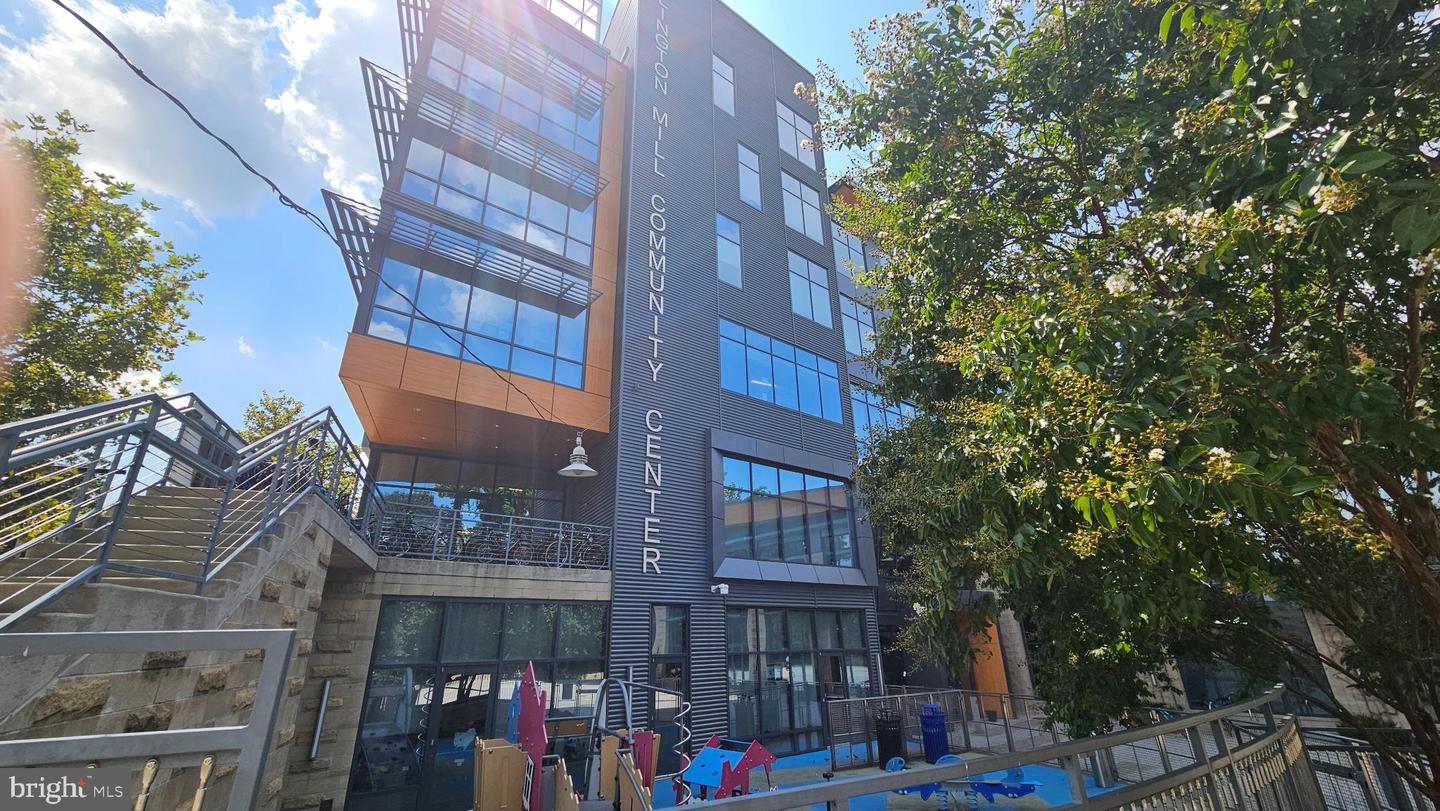 4600 S FOUR MILE RUN DR #207, ARLINGTON, Virginia 22204, 1 Bedroom Bedrooms, 5 Rooms Rooms,1 BathroomBathrooms,Residential,For sale,4600 S FOUR MILE RUN DR #207,VAAR2066872 MLS # VAAR2066872 4600 S FOUR MILE RUN DR #207, ARLINGTON, Virginia 22204, 1 Bedroom Bedrooms, 5 Rooms Rooms,1 BathroomBathrooms,Residential,For sale,4600 S FOUR MILE RUN DR #207,VAAR2066872 MLS # VAAR2066872