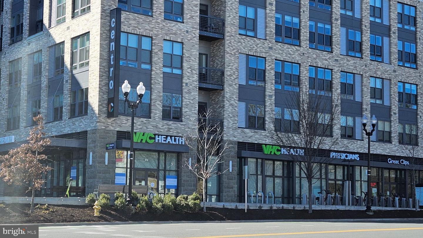 4600 S FOUR MILE RUN DR #207, ARLINGTON, Virginia 22204, 1 Bedroom Bedrooms, 5 Rooms Rooms,1 BathroomBathrooms,Residential,For sale,4600 S FOUR MILE RUN DR #207,VAAR2066872 MLS # VAAR2066872 4600 S FOUR MILE RUN DR #207, ARLINGTON, Virginia 22204, 1 Bedroom Bedrooms, 5 Rooms Rooms,1 BathroomBathrooms,Residential,For sale,4600 S FOUR MILE RUN DR #207,VAAR2066872 MLS # VAAR2066872