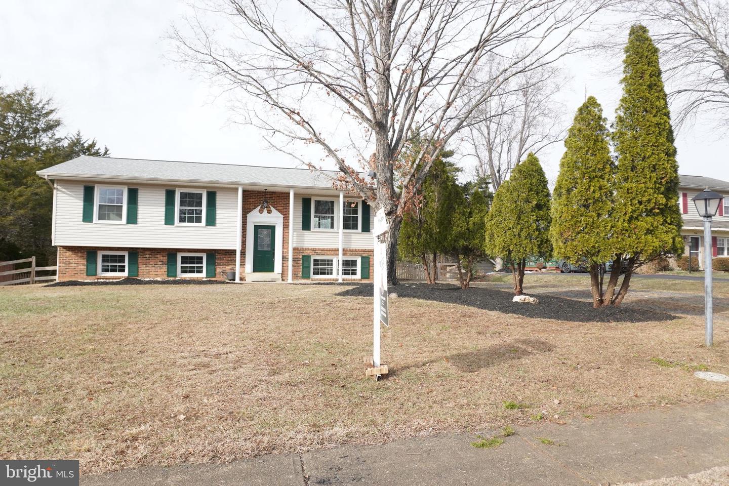 7212 PRINCESS ANNE CT, WARRENTON, Virginia 20187, 5 Bedrooms Bedrooms, ,3 BathroomsBathrooms,Residential,For sale,7212 PRINCESS ANNE CT,VAFQ2019900 MLS # VAFQ2019900 7212 PRINCESS ANNE CT, WARRENTON, Virginia 20187, 5 Bedrooms Bedrooms, ,3 BathroomsBathrooms,Residential,For sale,7212 PRINCESS ANNE CT,VAFQ2019900 MLS # VAFQ2019900