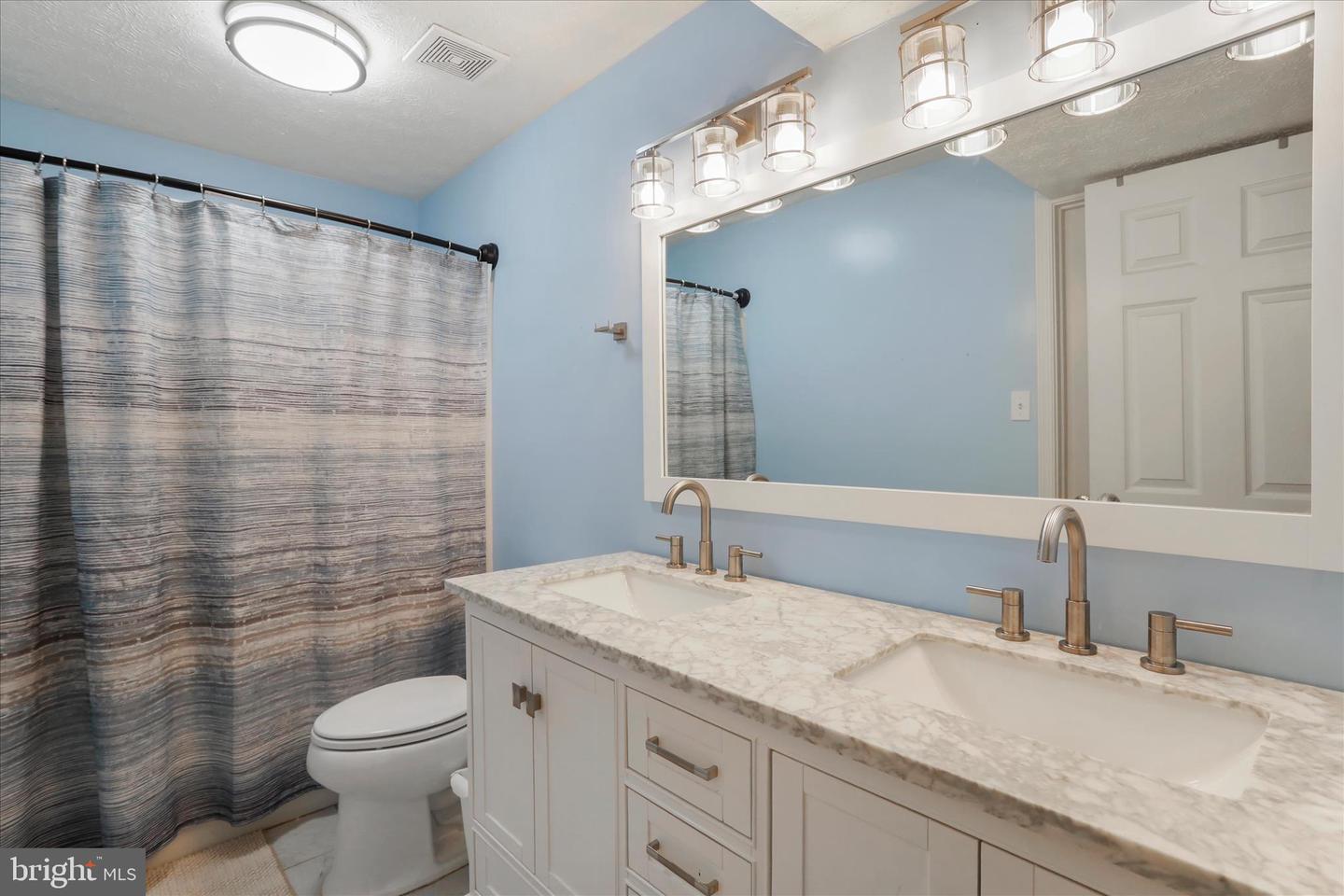 991 SELDON DR, STRASBURG, Virginia 22657, 4 Bedrooms Bedrooms, 13 Rooms Rooms,3 BathroomsBathrooms,Residential,For sale,991 SELDON DR,VASH2013198 MLS # VASH2013198 991 SELDON DR, STRASBURG, Virginia 22657, 4 Bedrooms Bedrooms, 13 Rooms Rooms,3 BathroomsBathrooms,Residential,For sale,991 SELDON DR,VASH2013198 MLS # VASH2013198