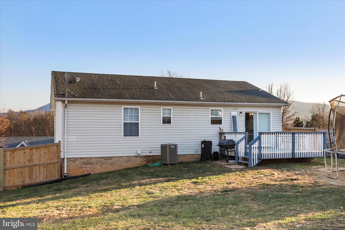 991 SELDON DR, STRASBURG, Virginia 22657, 4 Bedrooms Bedrooms, 13 Rooms Rooms,3 BathroomsBathrooms,Residential,For sale,991 SELDON DR,VASH2013198 MLS # VASH2013198 991 SELDON DR, STRASBURG, Virginia 22657, 4 Bedrooms Bedrooms, 13 Rooms Rooms,3 BathroomsBathrooms,Residential,For sale,991 SELDON DR,VASH2013198 MLS # VASH2013198