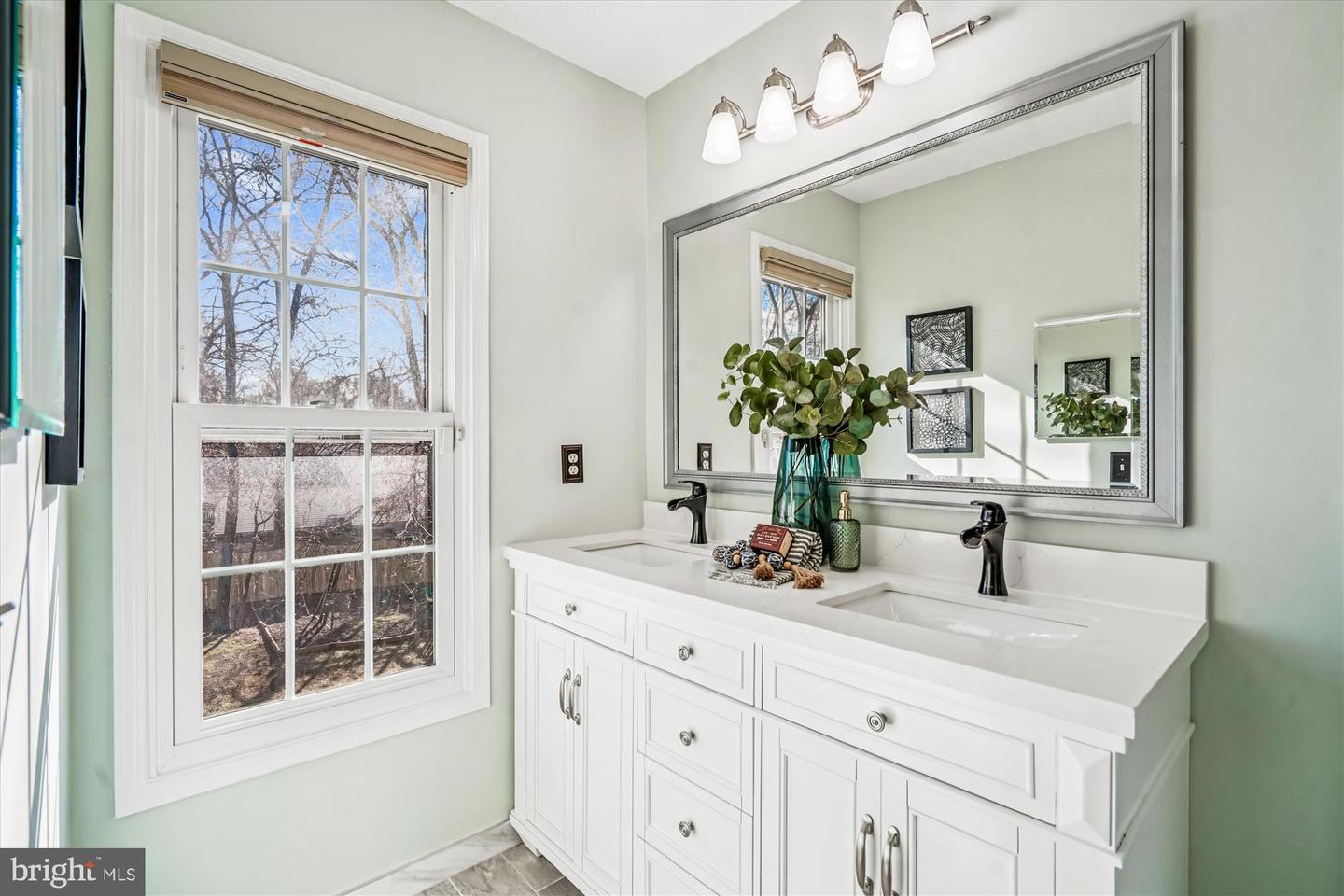 2619 NEW BANNER LN, HERNDON, Virginia 20171, 4 Bedrooms Bedrooms, 17 Rooms Rooms,2 BathroomsBathrooms,Residential,For sale,2619 NEW BANNER LN,VAFX2281352 MLS # VAFX2281352 2619 NEW BANNER LN, HERNDON, Virginia 20171, 4 Bedrooms Bedrooms, 17 Rooms Rooms,2 BathroomsBathrooms,Residential,For sale,2619 NEW BANNER LN,VAFX2281352 MLS # VAFX2281352