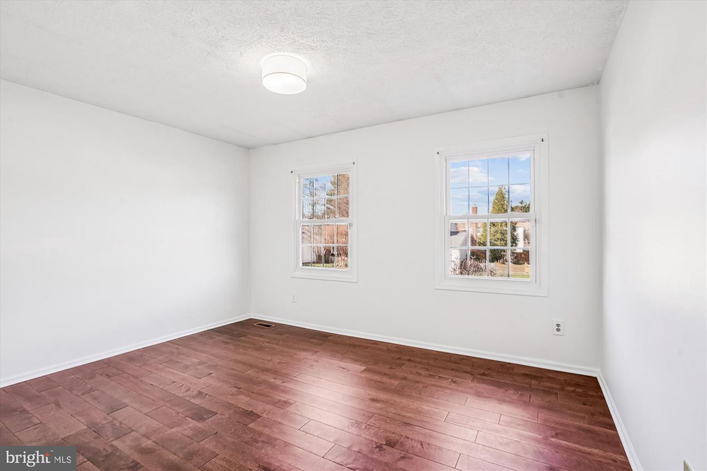 2619 NEW BANNER LN, HERNDON, Virginia 20171, 4 Bedrooms Bedrooms, 17 Rooms Rooms,2 BathroomsBathrooms,Residential,For sale,2619 NEW BANNER LN,VAFX2281352 MLS # VAFX2281352 2619 NEW BANNER LN, HERNDON, Virginia 20171, 4 Bedrooms Bedrooms, 17 Rooms Rooms,2 BathroomsBathrooms,Residential,For sale,2619 NEW BANNER LN,VAFX2281352 MLS # VAFX2281352