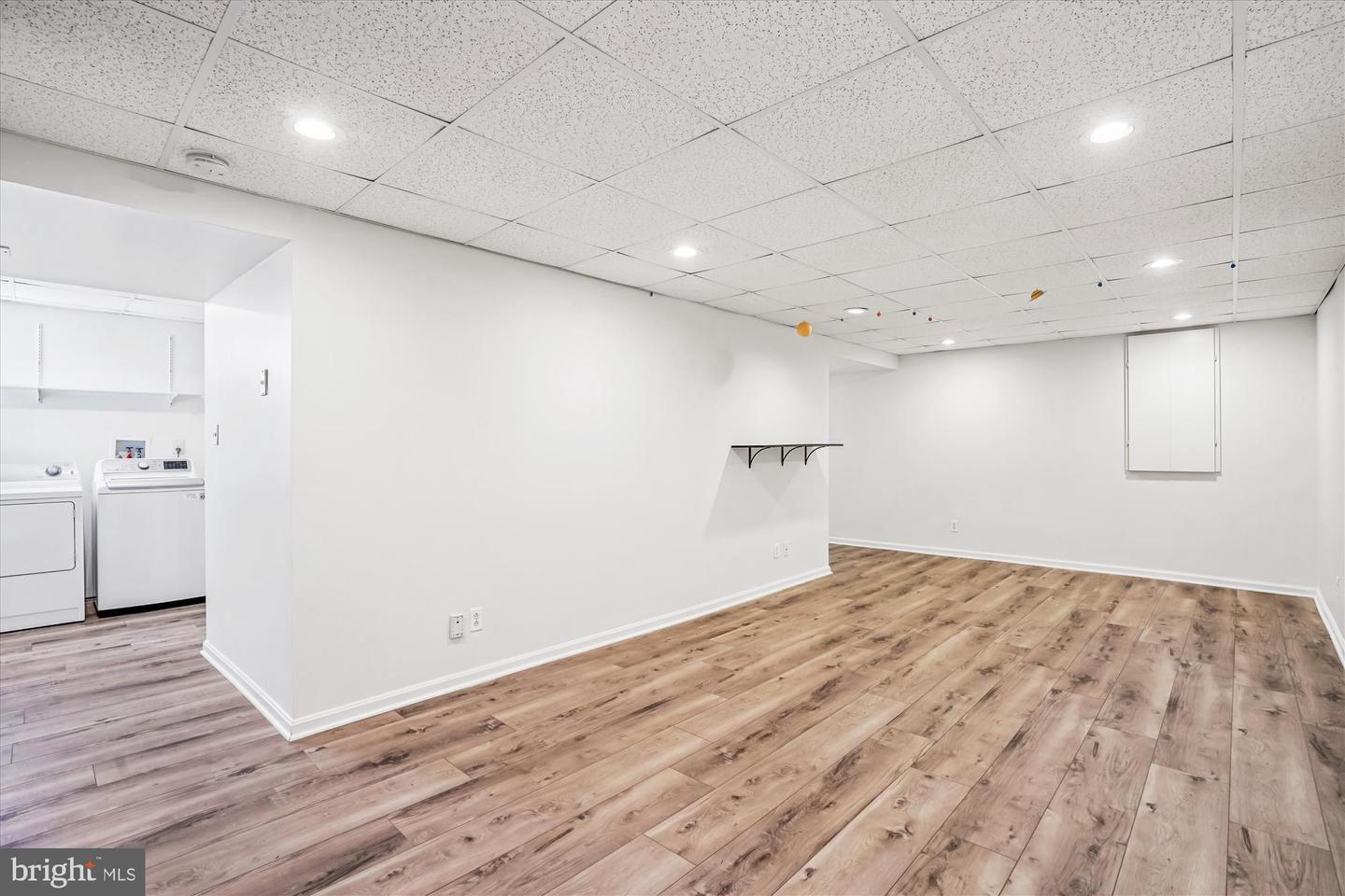 2619 NEW BANNER LN, HERNDON, Virginia 20171, 4 Bedrooms Bedrooms, 17 Rooms Rooms,2 BathroomsBathrooms,Residential,For sale,2619 NEW BANNER LN,VAFX2281352 MLS # VAFX2281352 2619 NEW BANNER LN, HERNDON, Virginia 20171, 4 Bedrooms Bedrooms, 17 Rooms Rooms,2 BathroomsBathrooms,Residential,For sale,2619 NEW BANNER LN,VAFX2281352 MLS # VAFX2281352