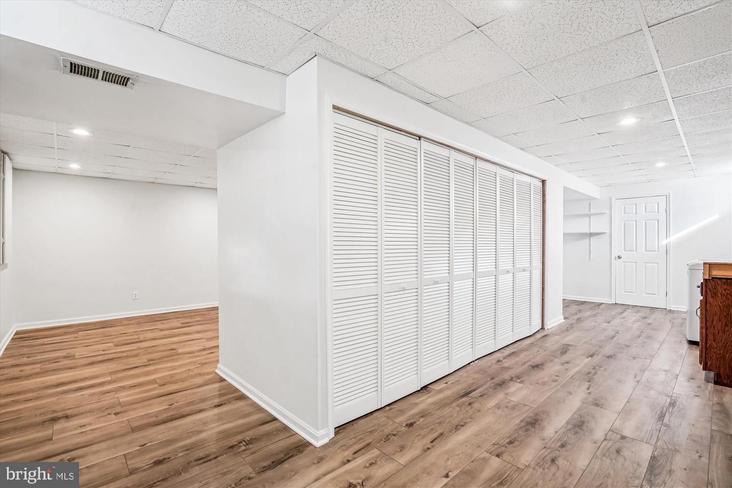 2619 NEW BANNER LN, HERNDON, Virginia 20171, 4 Bedrooms Bedrooms, 17 Rooms Rooms,2 BathroomsBathrooms,Residential,For sale,2619 NEW BANNER LN,VAFX2281352 MLS # VAFX2281352 2619 NEW BANNER LN, HERNDON, Virginia 20171, 4 Bedrooms Bedrooms, 17 Rooms Rooms,2 BathroomsBathrooms,Residential,For sale,2619 NEW BANNER LN,VAFX2281352 MLS # VAFX2281352