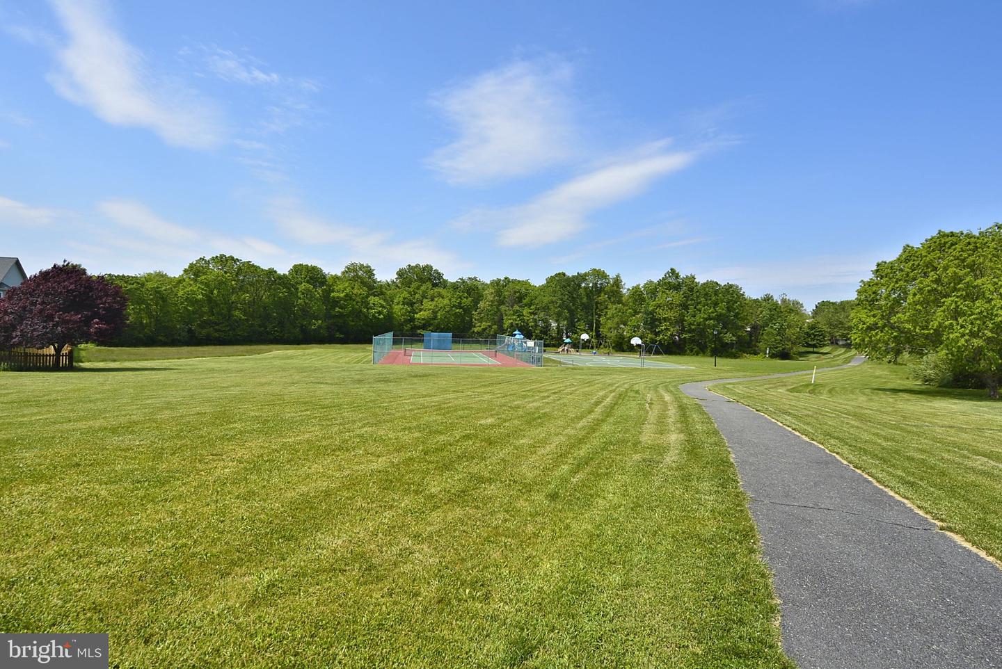 2619 NEW BANNER LN, HERNDON, Virginia 20171, 4 Bedrooms Bedrooms, 17 Rooms Rooms,2 BathroomsBathrooms,Residential,For sale,2619 NEW BANNER LN,VAFX2281352 MLS # VAFX2281352 2619 NEW BANNER LN, HERNDON, Virginia 20171, 4 Bedrooms Bedrooms, 17 Rooms Rooms,2 BathroomsBathrooms,Residential,For sale,2619 NEW BANNER LN,VAFX2281352 MLS # VAFX2281352