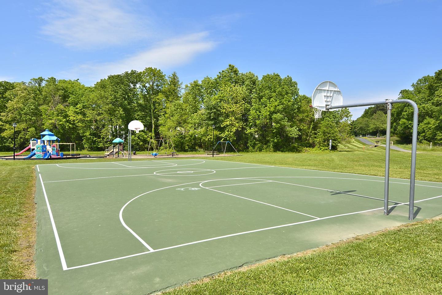 2619 NEW BANNER LN, HERNDON, Virginia 20171, 4 Bedrooms Bedrooms, 17 Rooms Rooms,2 BathroomsBathrooms,Residential,For sale,2619 NEW BANNER LN,VAFX2281352 MLS # VAFX2281352 2619 NEW BANNER LN, HERNDON, Virginia 20171, 4 Bedrooms Bedrooms, 17 Rooms Rooms,2 BathroomsBathrooms,Residential,For sale,2619 NEW BANNER LN,VAFX2281352 MLS # VAFX2281352