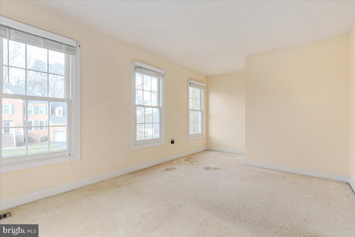 13021 FELDSPAR CT, CLIFTON, Virginia 20124, 4 Bedrooms Bedrooms, ,3 BathroomsBathrooms,Residential,For sale,13021 FELDSPAR CT,VAFX2281822 MLS # VAFX2281822 13021 FELDSPAR CT, CLIFTON, Virginia 20124, 4 Bedrooms Bedrooms, ,3 BathroomsBathrooms,Residential,For sale,13021 FELDSPAR CT,VAFX2281822 MLS # VAFX2281822