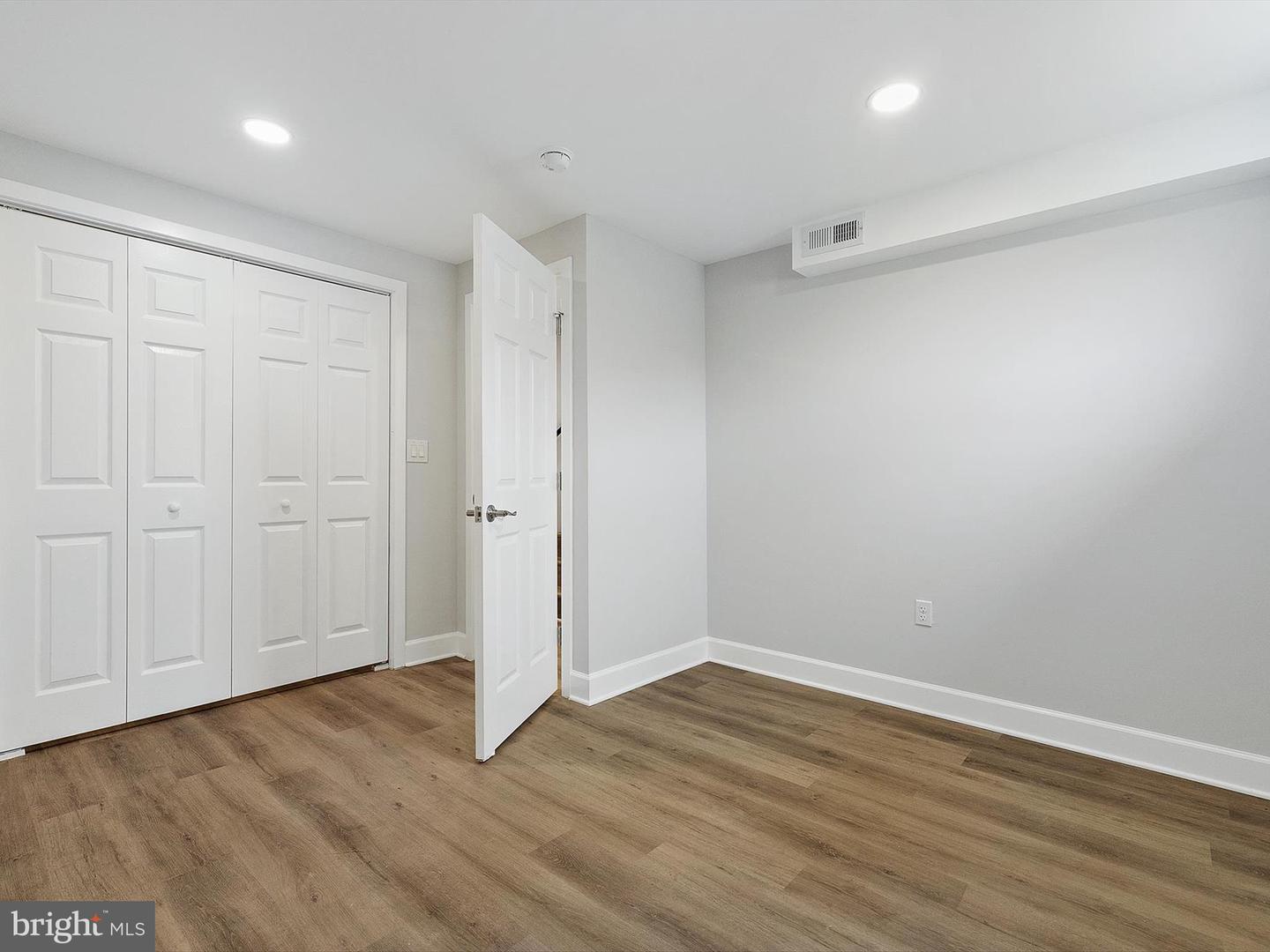 6501 NORTH CAPITOL ST NE, WASHINGTON, District Of Columbia 20012, 4 Bedrooms Bedrooms, ,2 BathroomsBathrooms,Residential,For sale,6501 NORTH CAPITOL ST NE,DCDC2211772 MLS # DCDC2211772 6501 NORTH CAPITOL ST NE, WASHINGTON, District Of Columbia 20012, 4 Bedrooms Bedrooms, ,2 BathroomsBathrooms,Residential,For sale,6501 NORTH CAPITOL ST NE,DCDC2211772 MLS # DCDC2211772