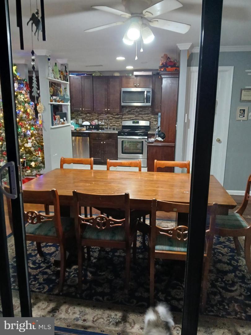 511 N ARMISTEAD ST #303, ALEXANDRIA, Virginia 22312, 3 Bedrooms Bedrooms, ,2 BathroomsBathrooms,Residential,For sale,511 N ARMISTEAD ST #303,VAAX2052398 MLS # VAAX2052398