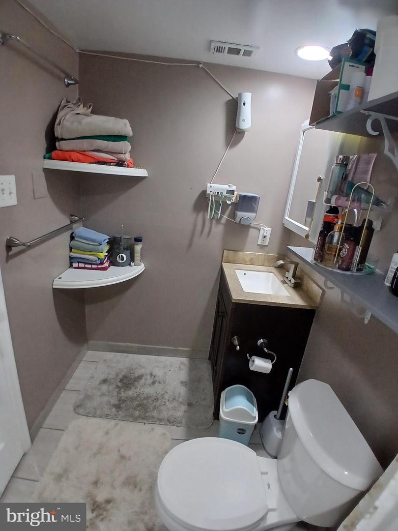 511 N ARMISTEAD ST #303, ALEXANDRIA, Virginia 22312, 3 Bedrooms Bedrooms, ,2 BathroomsBathrooms,Residential,For sale,511 N ARMISTEAD ST #303,VAAX2052398 MLS # VAAX2052398 511 N ARMISTEAD ST #303, ALEXANDRIA, Virginia 22312, 3 Bedrooms Bedrooms, ,2 BathroomsBathrooms,Residential,For sale,511 N ARMISTEAD ST #303,VAAX2052398 MLS # VAAX2052398