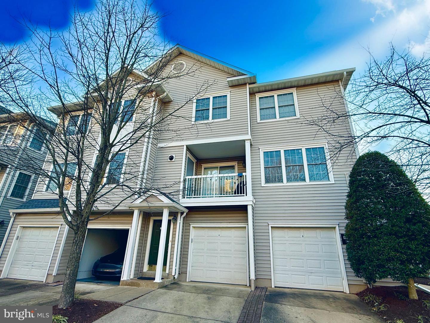 12901 FAIR BRIAR LN, FAIRFAX, Virginia 22033, 3 Bedrooms Bedrooms, ,2 BathroomsBathrooms,Residential,For sale,12901 FAIR BRIAR LN,VAFX2282450 MLS # VAFX2282450
