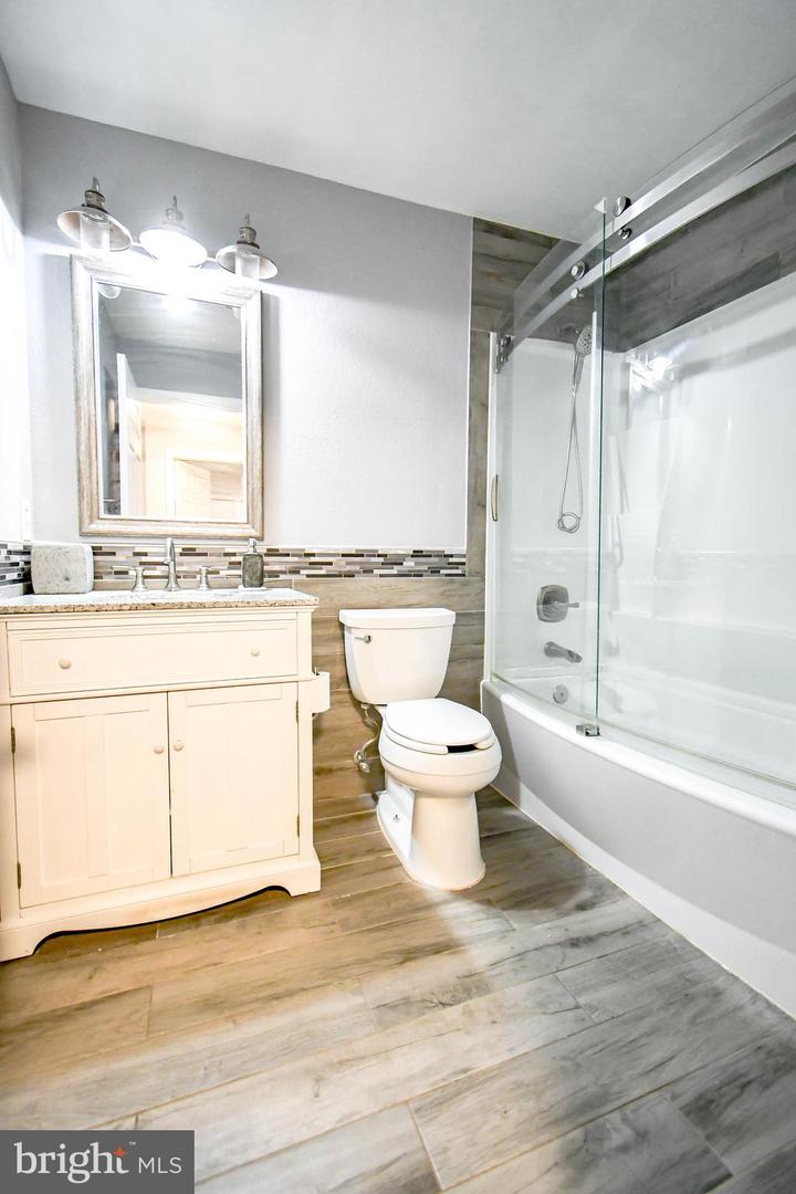 12901 FAIR BRIAR LN, FAIRFAX, Virginia 22033, 3 Bedrooms Bedrooms, ,2 BathroomsBathrooms,Residential,For sale,12901 FAIR BRIAR LN,VAFX2282450 MLS # VAFX2282450 12901 FAIR BRIAR LN, FAIRFAX, Virginia 22033, 3 Bedrooms Bedrooms, ,2 BathroomsBathrooms,Residential,For sale,12901 FAIR BRIAR LN,VAFX2282450 MLS # VAFX2282450