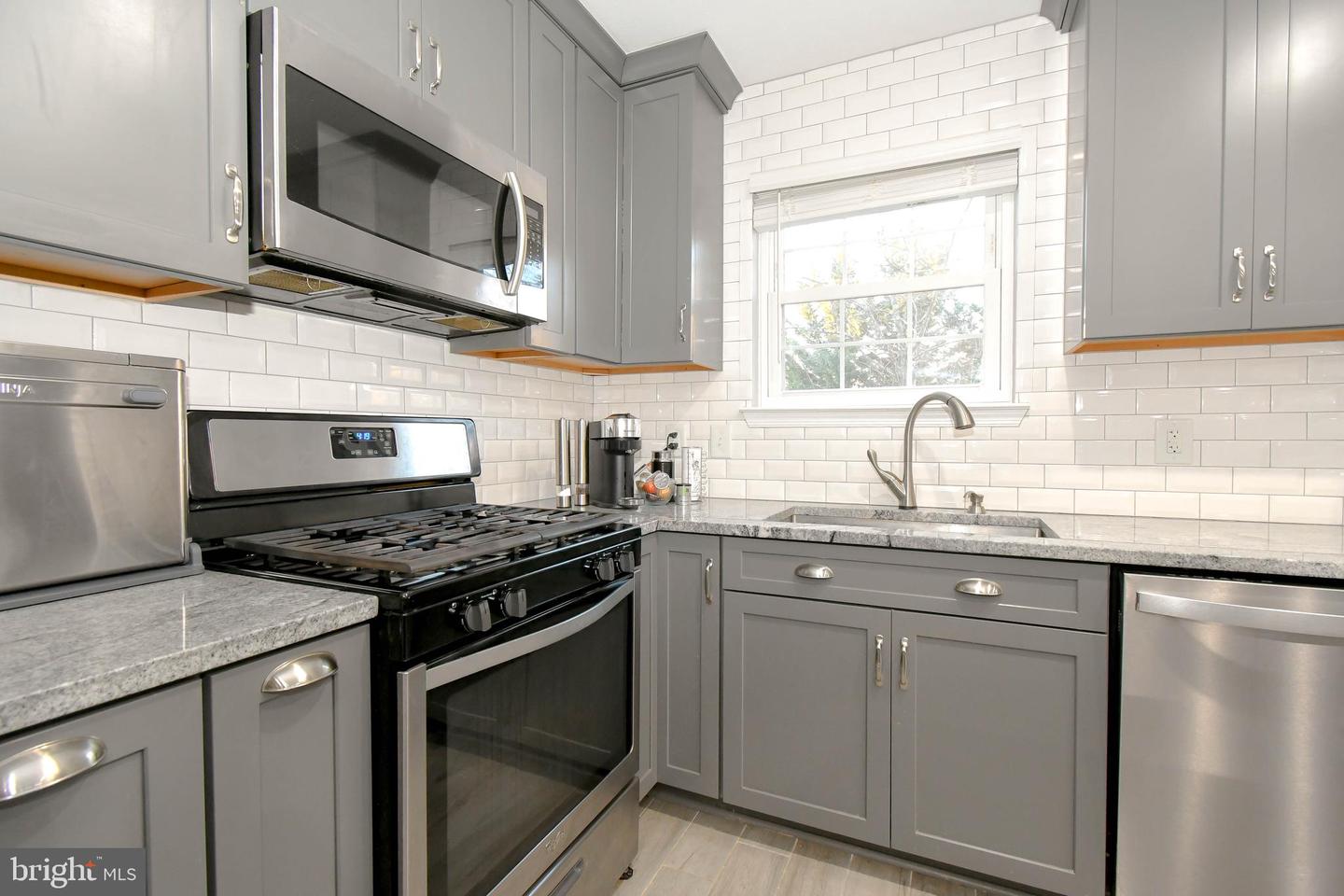 12901 FAIR BRIAR LN, FAIRFAX, Virginia 22033, 3 Bedrooms Bedrooms, ,2 BathroomsBathrooms,Residential,For sale,12901 FAIR BRIAR LN,VAFX2282450 MLS # VAFX2282450 12901 FAIR BRIAR LN, FAIRFAX, Virginia 22033, 3 Bedrooms Bedrooms, ,2 BathroomsBathrooms,Residential,For sale,12901 FAIR BRIAR LN,VAFX2282450 MLS # VAFX2282450