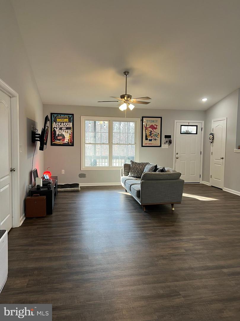 38 OLD OAK LN, FRONT ROYAL, Virginia 22630, 3 Bedrooms Bedrooms, ,2 BathroomsBathrooms,Residential,For sale,38 OLD OAK LN,VAWR2012954 MLS # VAWR2012954 38 OLD OAK LN, FRONT ROYAL, Virginia 22630, 3 Bedrooms Bedrooms, ,2 BathroomsBathrooms,Residential,For sale,38 OLD OAK LN,VAWR2012954 MLS # VAWR2012954