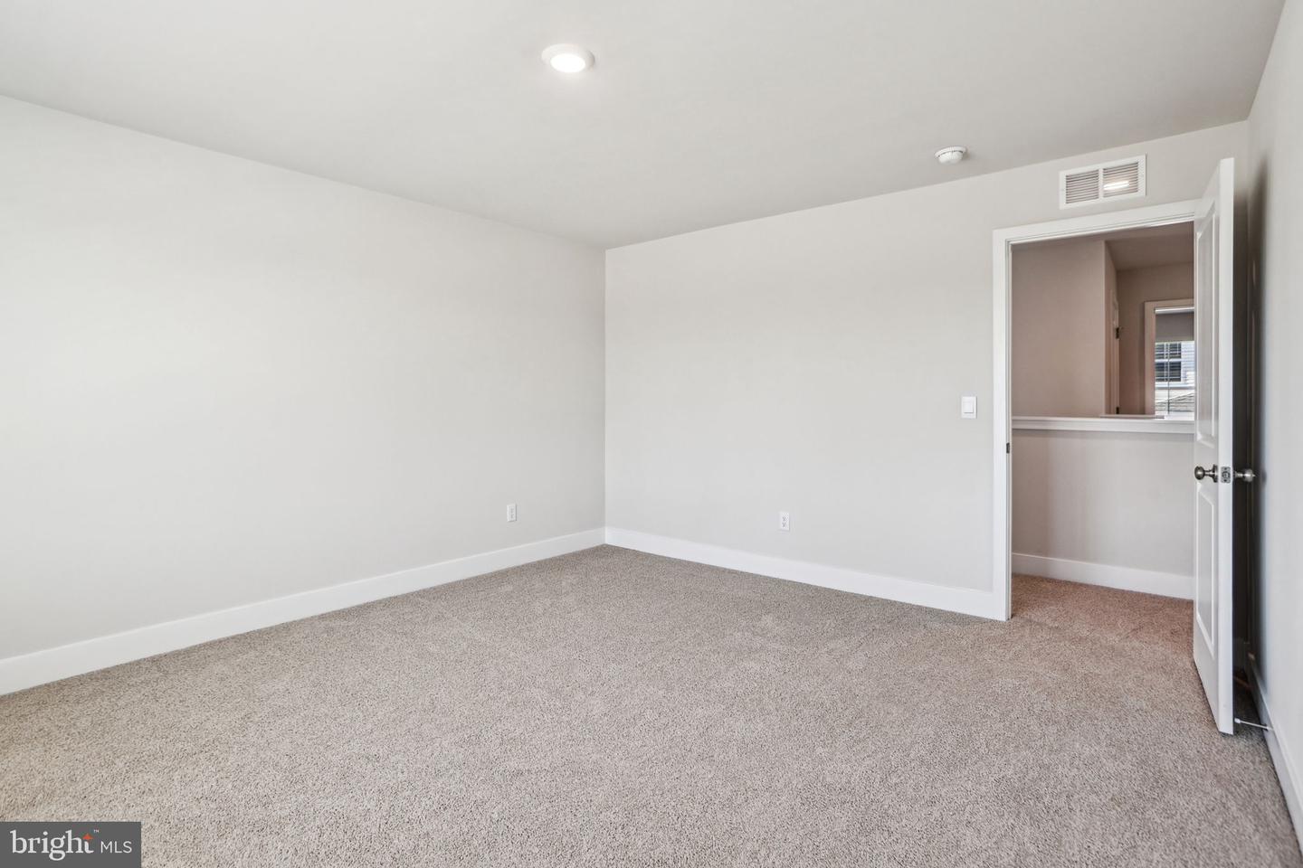 125 MASCOUTEN ST, WINCHESTER, Virginia 22602, 6 Bedrooms Bedrooms, ,4 BathroomsBathrooms,Residential,For sale,125 MASCOUTEN ST,VAFV2038464 MLS # VAFV2038464 125 MASCOUTEN ST, WINCHESTER, Virginia 22602, 6 Bedrooms Bedrooms, ,4 BathroomsBathrooms,Residential,For sale,125 MASCOUTEN ST,VAFV2038464 MLS # VAFV2038464