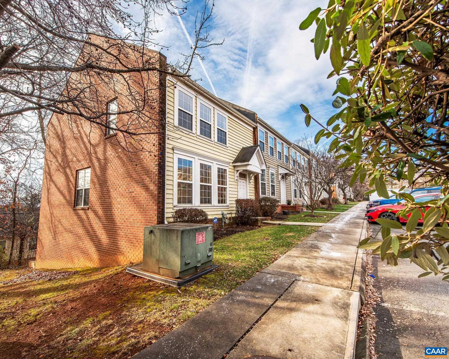 1015 CARRINGTON PL, CHARLOTTESVILLE, Virginia 22901, 3 Bedrooms Bedrooms, ,2 BathroomsBathrooms,Residential,For sale,1015 CARRINGTON PL,671812 MLS # 671812 1015 CARRINGTON PL, CHARLOTTESVILLE, Virginia 22901, 3 Bedrooms Bedrooms, ,2 BathroomsBathrooms,Residential,For sale,1015 CARRINGTON PL,671812 MLS # 671812